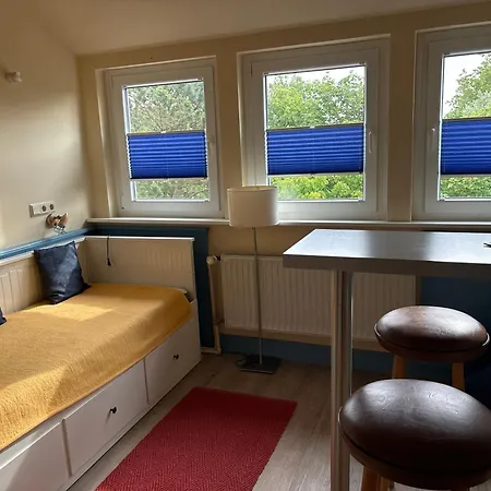 Haus Seemannstreu Йюст